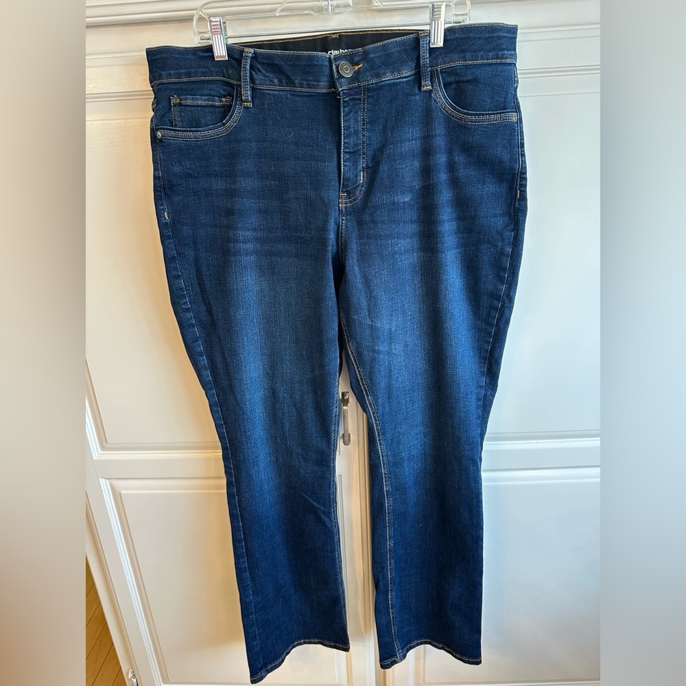 Ladies Liz Claiborne dark wash Sara bootcut stretch jeans size 18 EUC WJ108